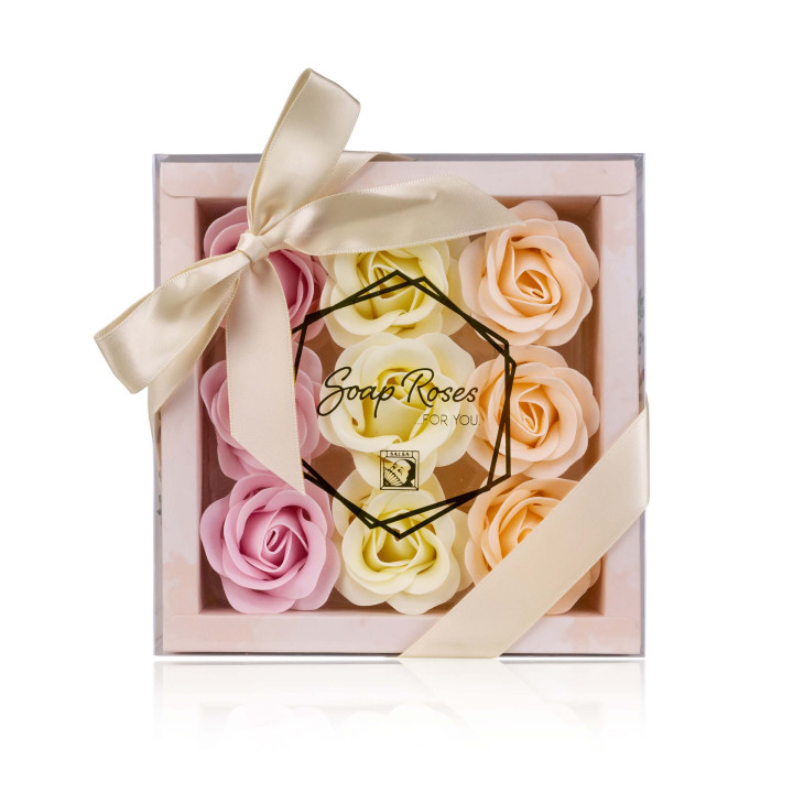 Coffret 9 Roses de savon, 3 modèles assortis, senteur rose