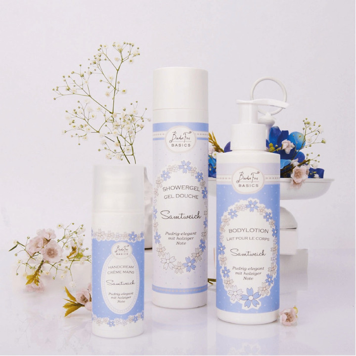 Coffret pour le corps BASICS, senteur Agrumes/Jasmin/Bois de santal/Ambre