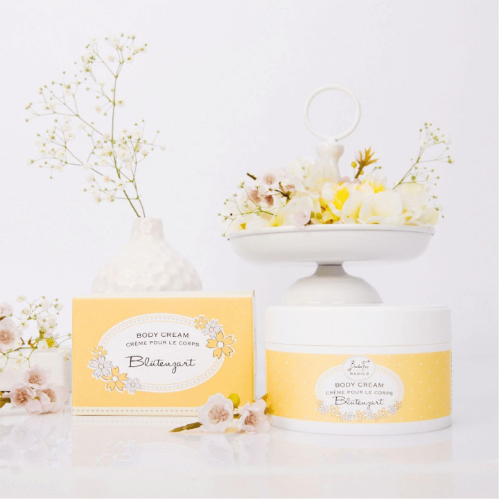 Crème corps 200ml BASICS, Senteur Thé vert, Fleurs des prés d’été & Pomme
