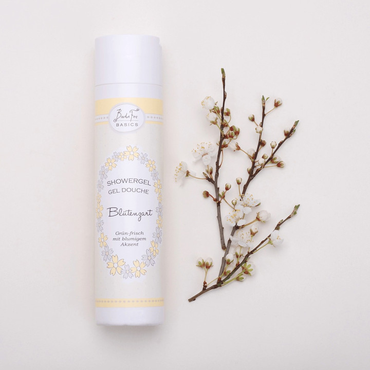 Gel douche 250ml BASICS, senteur Thé vert/Fleurs des prés d'été/Pomme