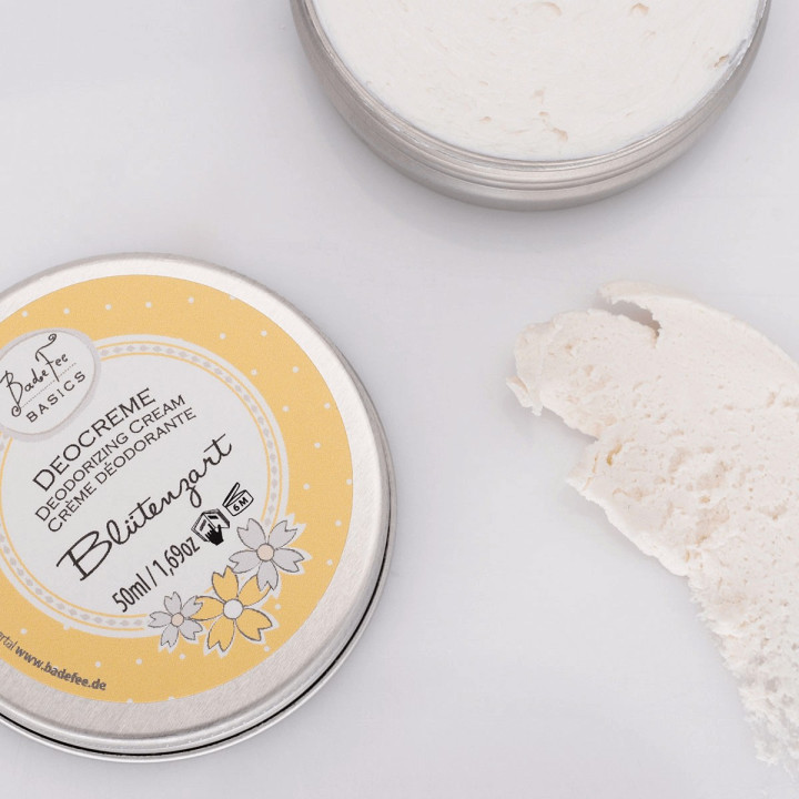 Déodorant crème 50ml BASICS, senteur Thé vert/Fleurs des prés d'été/Pomme